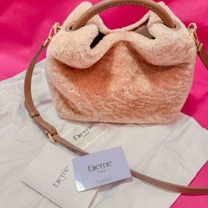 Elleme Shearling Top Handle Crossbody Bag / Elleme Baozi Shearling Bucket Bag